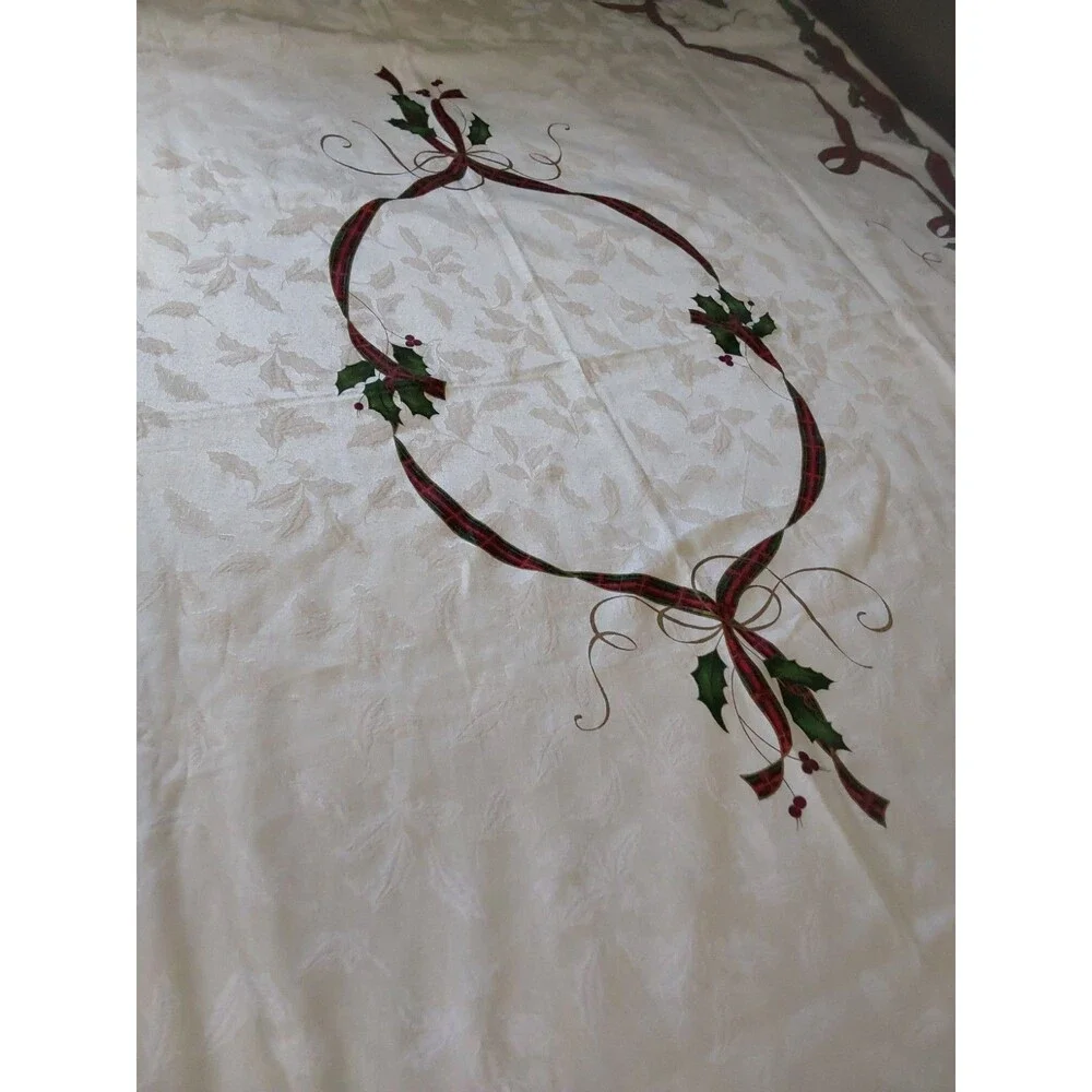Lenox HOLIDAY NOUVEAU Tablecloth  60
